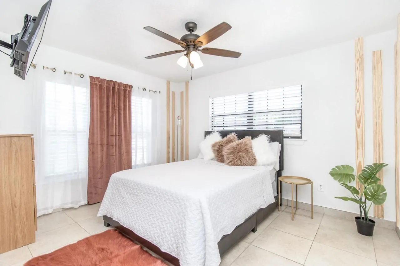 6 Bedroom Bucs Airport Mall Beach Wifi Tampa