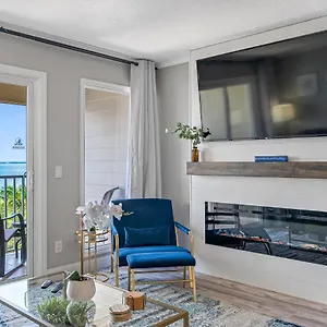 Wake Up To The Ocean Breeze - Enjoy Amazing Views Tampa