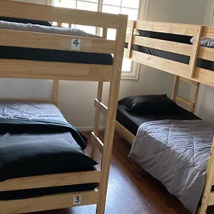 Zen Homestay Santa Ana
