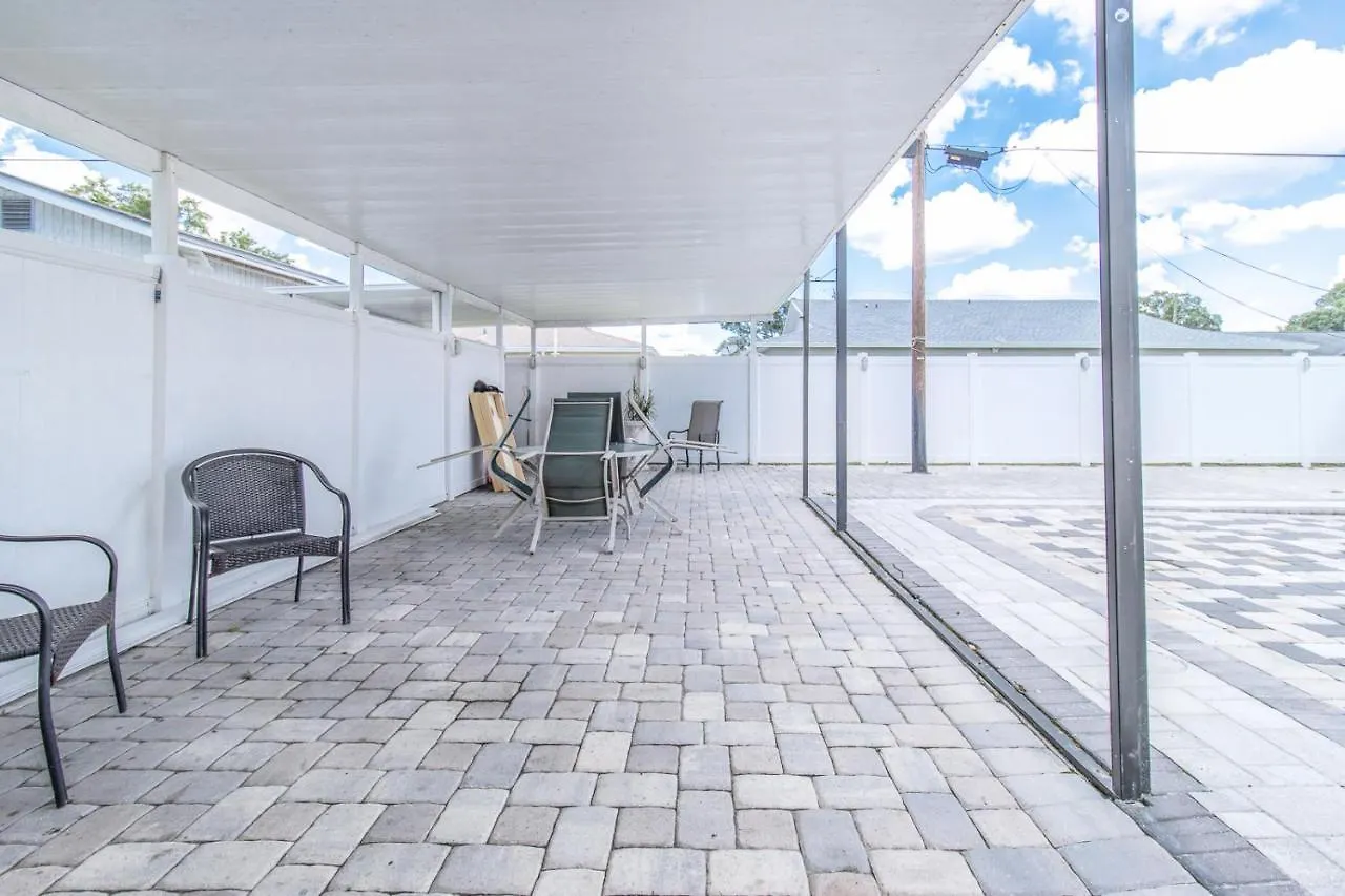 Holiday home 6 Bedroom Bucs Airport Mall Beach Wifi Tampa