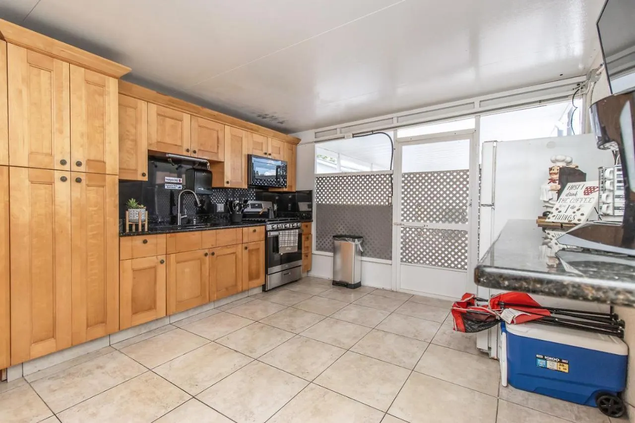 6 Bedroom Bucs Airport Mall Beach Wifi Tampa 0*,  United States